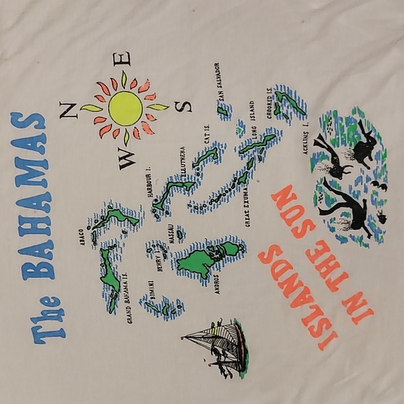 Vintage. Made in USA. Single-stitch. Bahamas Map Tee shirt. Size Large - Picture 2 of 16